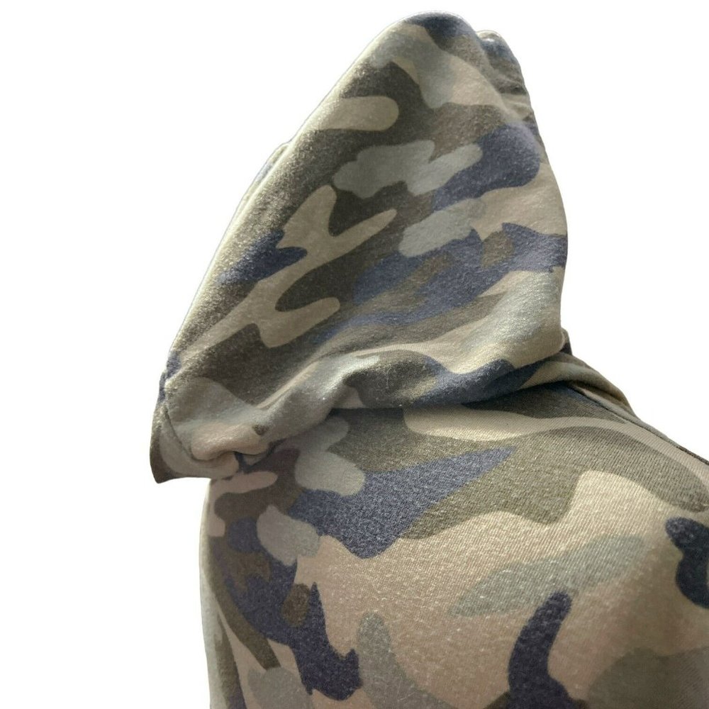Pending Cable & Gauge Camo Top - Picture 5 of 10